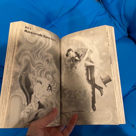 Anime Comics Volume1 PrettyGuardianSailorMoon ByNaokoTakeuchi ExcellentCondition - Picture 4 of 8